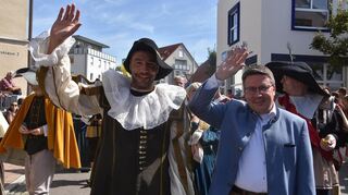 Kärwe-Grüße von Bürgermeister und Landrat.