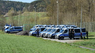 Bei einer erneuten Durchsuchung des Anwesens in Boxberg-Bobstadt wurden wieder mehrere Waffen sichergestellt.