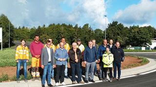 Nach knapp fünf Monaten Bauzeit unter Vollsperrung der Zufahrt von der B 27 nach Walldürn-Nord erfolgte am Freitag die Einweihung des neuen Kreisels als künftiger Verkehrsknotenpunkt in diesem Bereich.