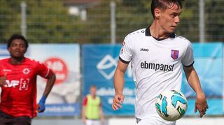 Fußball Oberliga; 1. Göppinger SV - FSV Hollenbach (weiß) Marco Specht