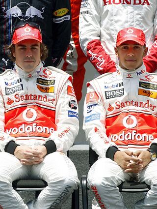 Keine besten Freunde - damals kostete ein Giftduell einem der McLaren-Fahrer die WM.