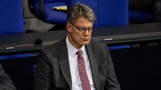 Der Bundesverkehrsminister muss den Ländern einiges erklären.