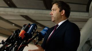 Klingbeil reagierte - und nahm den Verkehrsminister in die Verantwortung.