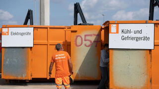 Beispielbild von einem Recyclinghof: Der Bad Mergentheimer in der Wilhelm-Frank-Straße sollte eigentlich bis 2024 verlegt werden. Doch daraus wurde bis heute nichts.