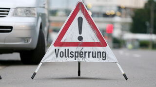Nach einem schweren Unfall auf der A6 bei Sinsheim wurde die Fahrbahn in Richtung Nürnberg am Freitagnachmittag vorübergehend gesperrt, so die Polizei. (Symbolbild)