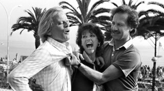 Claudia Cardinale 1982 bei den Filmfestspielen von Cannes mit Klaus Kinski und Werner Herzog.