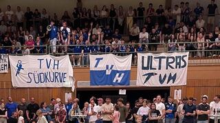 Mit den einmaligen Fans und der großen Anzahl an Zuschauer im Rücken strebt der TV Hardheim im ersten Heimspiel der Saison einen Sieg gegen Flein an.