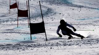 Im Ski-Weltcup wird es künftig nach einem Beschluss des Weltverbandes FIS Geschlechtertests geben. (Archivfoto)