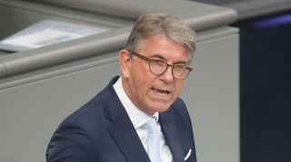Wolfram Weimer kritisiert, das Rapper Chefket an einer Veranstaltung des Hauses der Kulturen der Welt teilnehmen soll. (Archivbild)