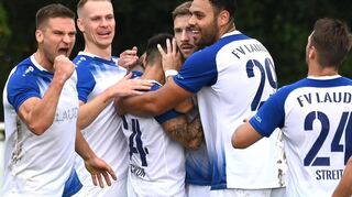 Freude beim FV Lauda: Mit dem 1:0-Erfolg gegen Diedesheim entschieden die Taubertäler das Landesliga-Verfolger-Duell für sich.