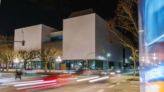 Das recht neue Museum Reinhard Ernst in Wiesbaden hat einen langen Mittwoch. (Archivbild)