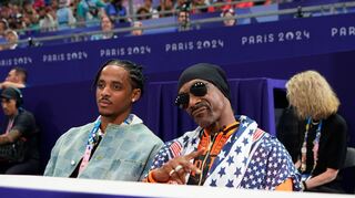 Snoop Dogg (r) sorgte für hohe TV-Quoten bei NBC.