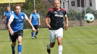 Eduard Helfenstein und seine Kameraden von der SV Viktoria hoffen, dass Gegner Umpfertal schwere Beine bekommt.