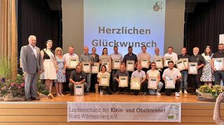 Die erfolgreichen Teilnehmer des "Brenn Kunst Award" des württembergischen Landesverbands der Klein- und Obstbrenner.