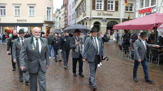 Die Wertheimer Schützengesellschaft ist eng mit der Michaelismesse verbunden. Entsprechend haben ihre Mitglieder auch in diesem Jahr wieder am Festumzug teilgenommen.