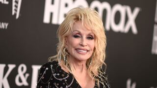 Dolly Parton musste im September einige Konzerte verschieben. (Archivbild)