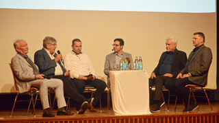 Johannes Geier (von links), Werner Geiger, Christoph Groß, Jan Egenberger, Willfried Sans und Jürgen Breitinger sprachen über den Zusammenschluss der Ortsteile.