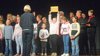 Der Grundstufenchor der Astrid-Lindgren-Schule Bofsheim hatte viel Spaß beim Singen.
