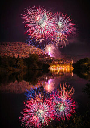 Mit einem wunderschönen Feuerwerk ging die Wertheimer Michaelismesse 2025 am Sonntagabend zu Ende.