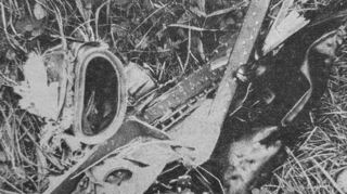 Trümmerteile des oberhalb bei Eiersheim während der militärischen Großübung „Reforger“ 1975 abgestürzten Phantom-Kampfflugzeugs.