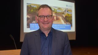 Professor Philipp Gassert von der Universität Mannheim hielt einen Vortrag über transatlantische Beziehungen.