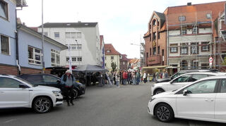 Auch die Autoausstellung stieß auf reges Interesse.