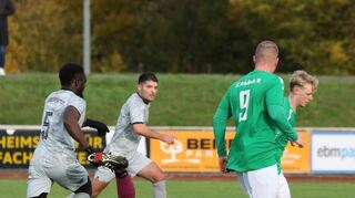 Top-Torjäger Niklas Meinhold brachte den SC Michelbach/Wald in dieser Szene mit 2:1 in Führung.