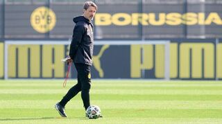 Trainer Niko Kovac möchte mit Borussia Dortmund im DFB-Pokal weit kommen. (Archivbild)
