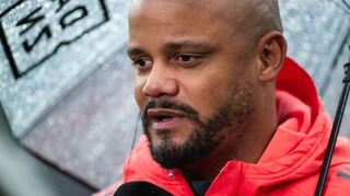 Bayern-Trainer Vincent Kompany hofft auf einen weiteren Münchner Sieg.