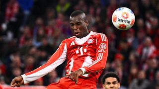 Nicolas Jackson köpft sein Premieren-Tor in der Bundesliga.