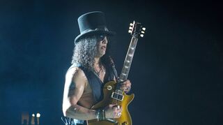 Kultgitarrist Slash ist mit seinem Konzertfilm «Live at the «S.E.R.P.E.N.T. Festival» für einen Tag im Kino zu sehen.