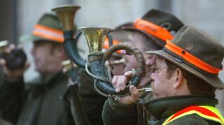 Waidmannsheil: Jagdhornbläser eröffnen die Saison.