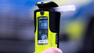 Ein Atemalkoholtest ergab einen Wert von knapp drei Promille.