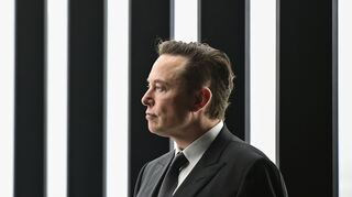 Musk könnte Aktien im Wert von einer Billion Dollar bekommen - wenn Tesla in zehn Jahren ambitionierte Ziele erfüllt. (Archivbild)