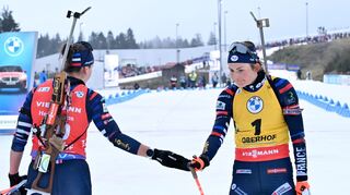 Braisaz-Bouchet (r) und Simon beschränken ihren Kontakt auf das Nötigste. (Archivbild)
