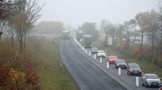 Die B 27 ist weiterhin wegen Bauarbeiten zwischen Walldürn und Buchen gesperrt.