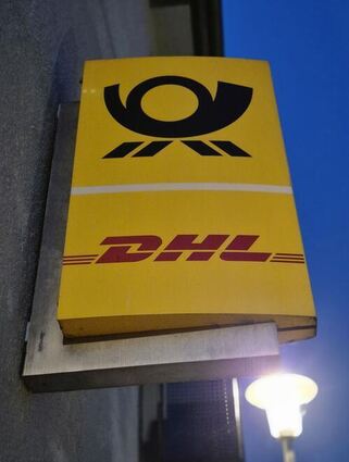 Die Mitarbeiterin einer Postagentur wollte auf Sendungen keine Adressen lesen. Die Deutsche Post reagiert mit Kopfschütteln und Klarstellung.