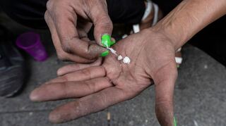 Schwerstabhängige konsumieren tägliche oft Dutzende Dosen der Droge. (Archivbild)