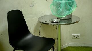 Im Konsumraum können Abhängige legal ihre Pfeife rauchen, ohne Konsequenzen fürchten zu müssen.