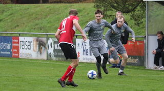 Auf die SGM Edelfingen/Löffelstelzen (in Grau) wartet mit der SGM Hohebach/Rengershausen ein schwieriges Spiel.