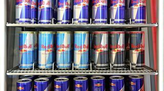 Hat Red Bull gegen EU-Kartellrecht verstoßen? Die Europäische Kommission leitet eine Untersuchung ein. (Archivbild)