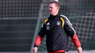 Julian Nagelsmann muss nach Kimmichs Verletzung umbauen.