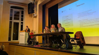 Zur Herbstsynode des Evangelischen Kirchenbezirks Hohenlohe, zu dem auch Weikersheim jetzt zählt, kamen die Teilnehmer in Künzelsau zusammen.