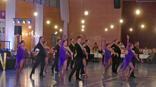 DerTSC Rot-Gold Casino aus Nürnberg sorgte mit latein-amerikanischen Tänzen für die passende Stimmung beim diesjährigen WCW-Ball