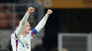 Norwegens Erling Haaland jubelt nach seinem Doppelpack in Italien über die WM-Teilnahme 2026.