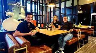 Giulio Carella, Naomi Losch und Rocco Carella (von links) von "Carellas Ristorante".