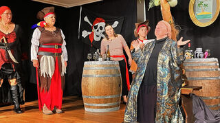 Die Piratenkapitänin Silva und ihre Crew auf der abenteuerlichen Suche nach dem Wein der Unsterblichkeit.