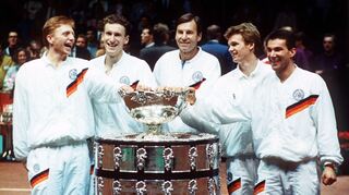 Boris Becker (l) beim Davis-Cup-Triumph 1988.