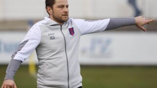 Trainer Reinhard Schenker gibt die Richtung für die Rückrunde vor.