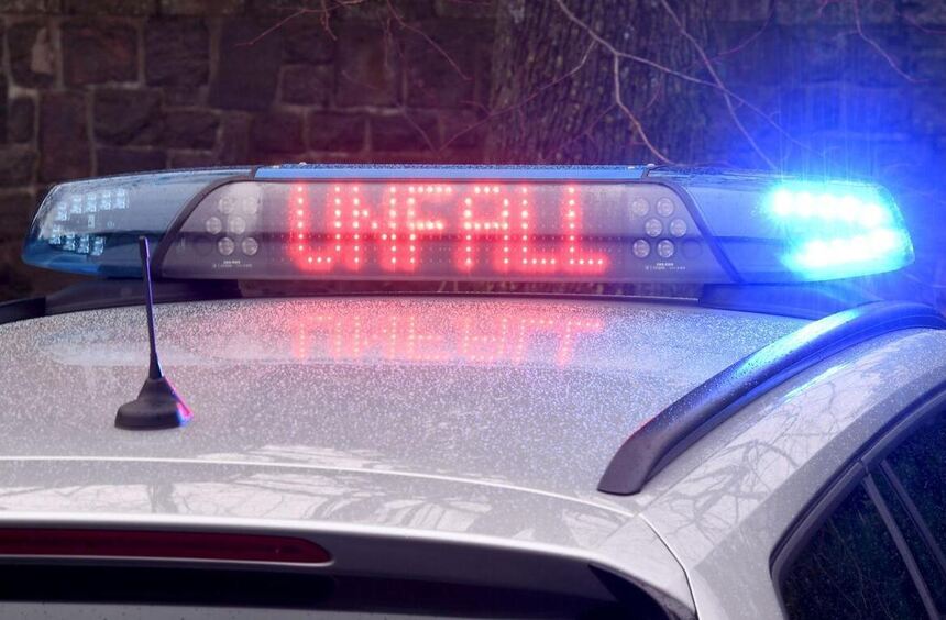 Three injured in accident on A81